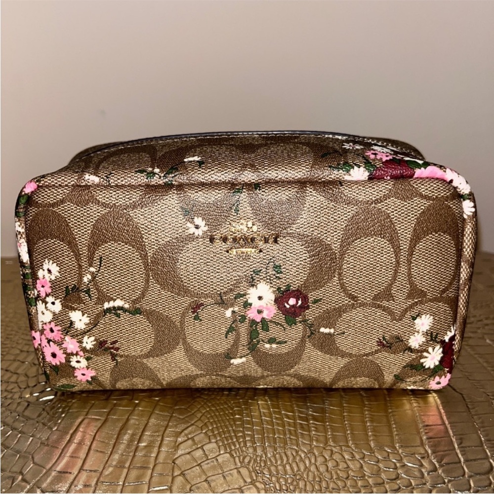 Coach Evergreen Floral Cosmetic Case Makeup Bag